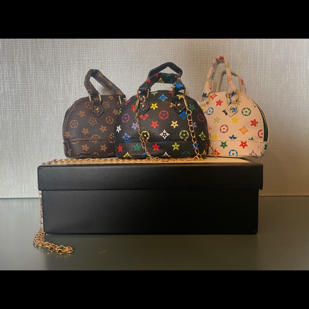Super cute mini handbags
